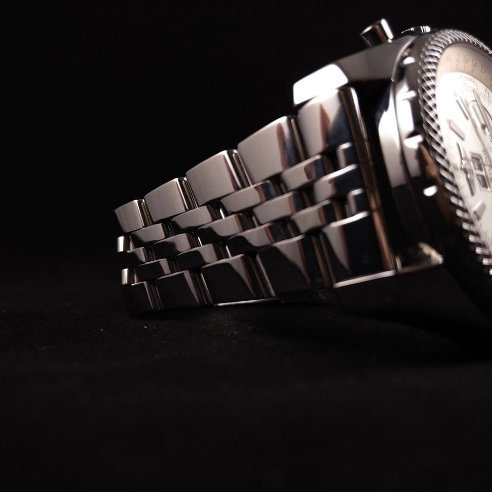 Breitling Bentley 6.75 Automatic Mens Watch - Picture 3 of 8